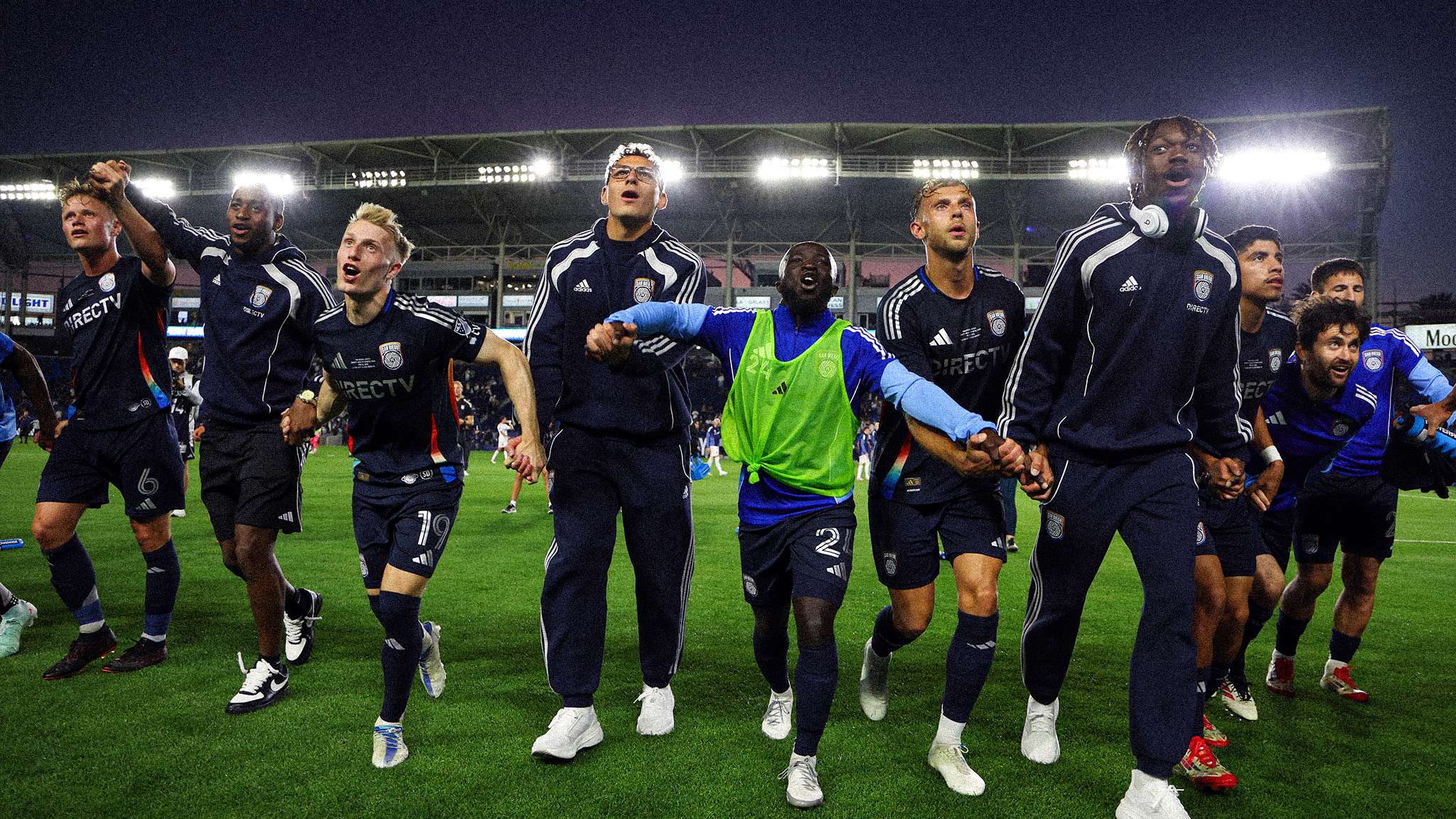 轉會市場的 轉會市場的